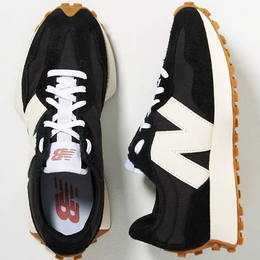 New Balance 327